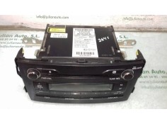 Recambio de sistema audio / radio cd para toyota auris hybrid active referencia OEM IAM 8612002F40 1230003430A101  2