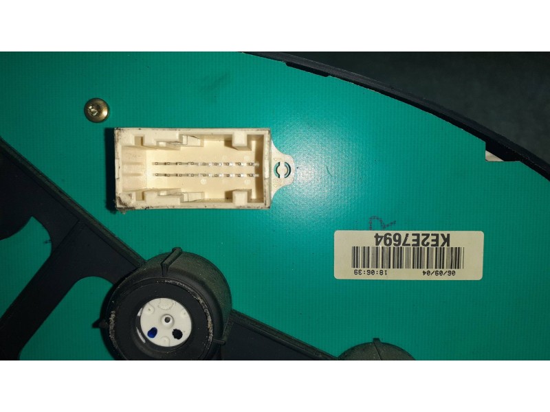 Recambio de cuadro instrumentos para peugeot 206 berlina xt referencia OEM IAM 555000301000 9648578280 610565