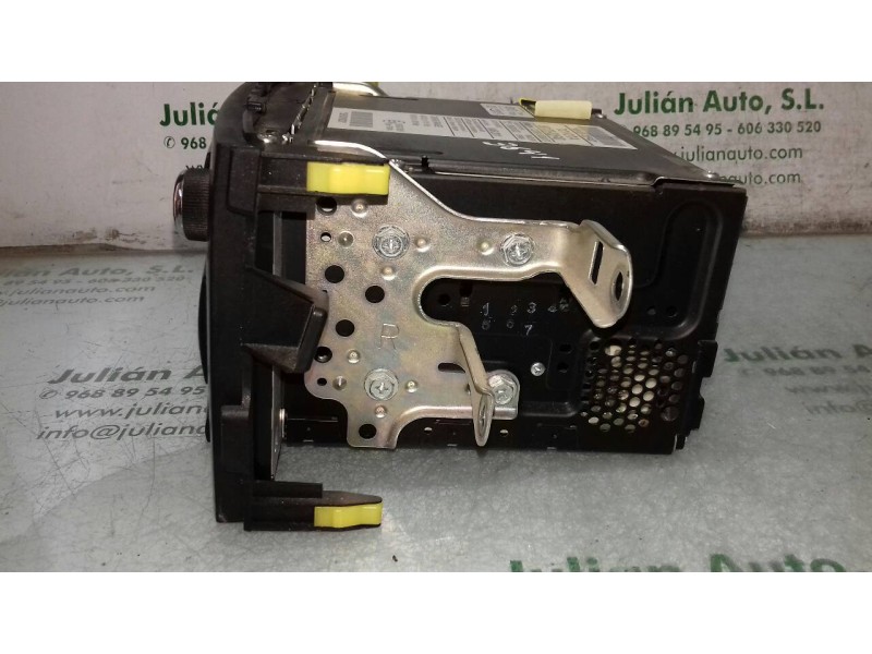 Recambio de sistema audio / radio cd para toyota auris hybrid active referencia OEM IAM 8612002F40 1230003430A101 