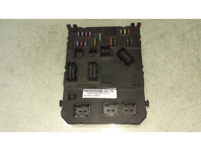 Recambio de caja reles / fusibles para peugeot 206 berlina xt referencia OEM IAM 9652474780 BSI E02 00 SIEMENS