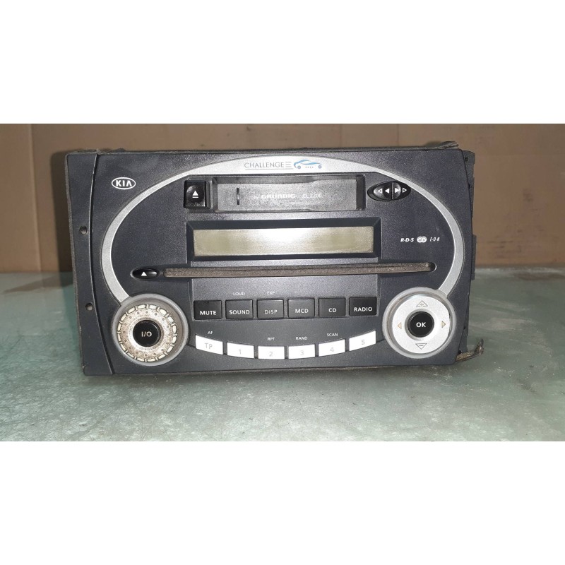 Recambio de sistema audio / radio cd para kia carnival ii 2.9 cdri ex referencia OEM IAM CL2200  