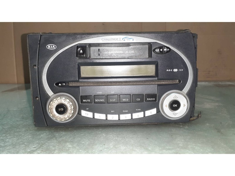 Recambio de sistema audio / radio cd para kia carnival ii 2.9 cdri ex referencia OEM IAM CL2200  