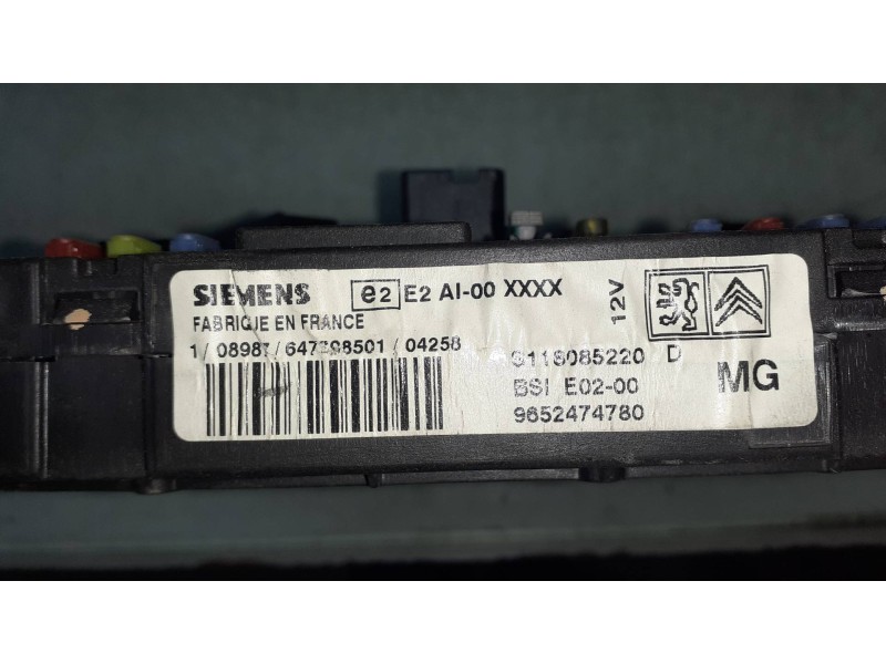 Recambio de caja reles / fusibles para peugeot 206 berlina xt referencia OEM IAM 9652474780 BSI E02 00 SIEMENS
