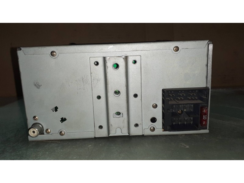 Recambio de sistema audio / radio cd para kia carnival ii 2.9 cdri ex referencia OEM IAM CL2200  