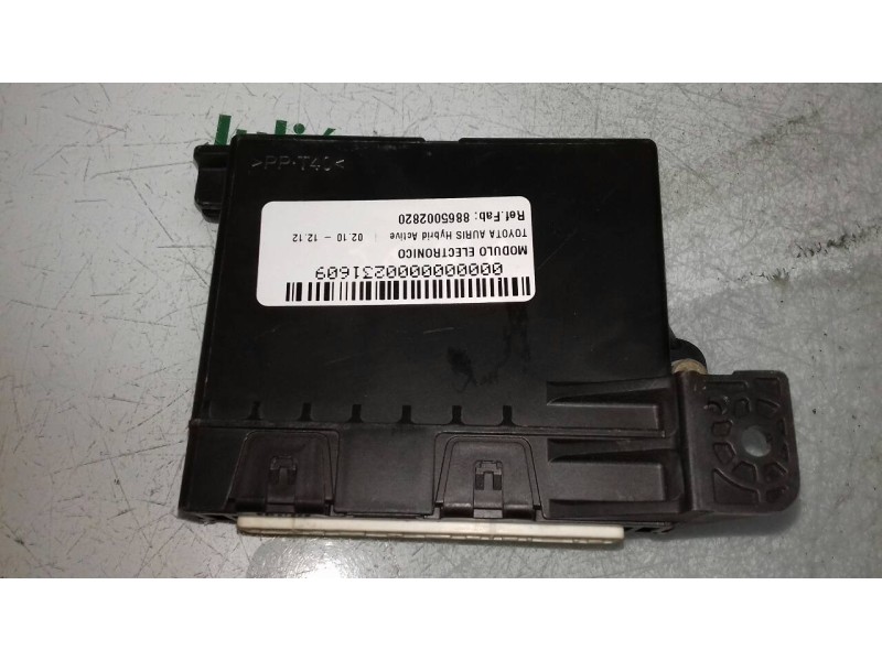 Recambio de modulo electronico para toyota auris hybrid active referencia OEM IAM 8865002820 MB1777003742 DENSO