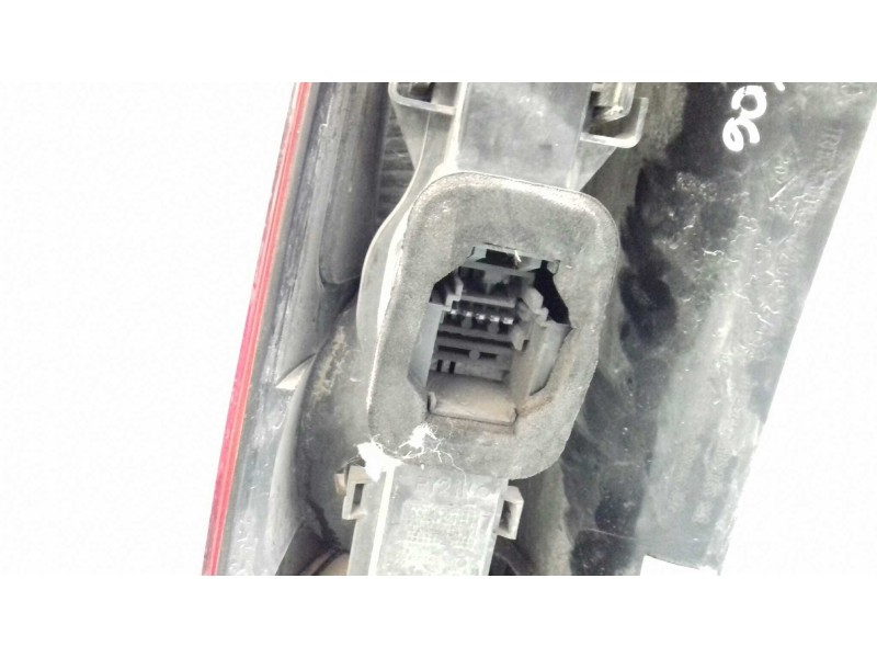 Recambio de piloto trasero derecho para renault espace iv (jk0) grand espace dynamique referencia OEM IAM 89023832 8200027152 