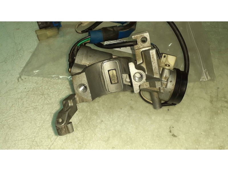 Recambio de conmutador de arranque para kia carnival ii 2.9 cdri ex referencia OEM IAM 47361B  
