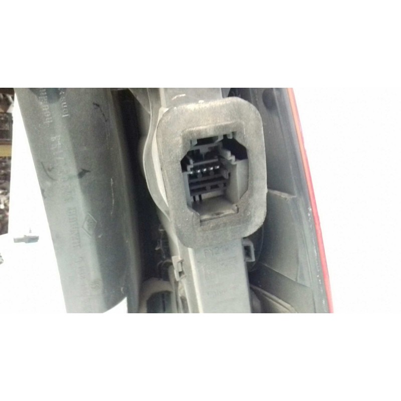 Recambio de piloto trasero izquierdo para renault espace iv (jk0) grand espace dynamique referencia OEM IAM 8200027153 820000271