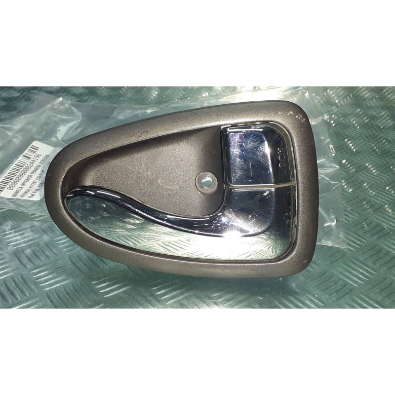 Recambio de maneta interior trasera derecha para hyundai accent (lc) gl 4p referencia OEM IAM 8262025000  