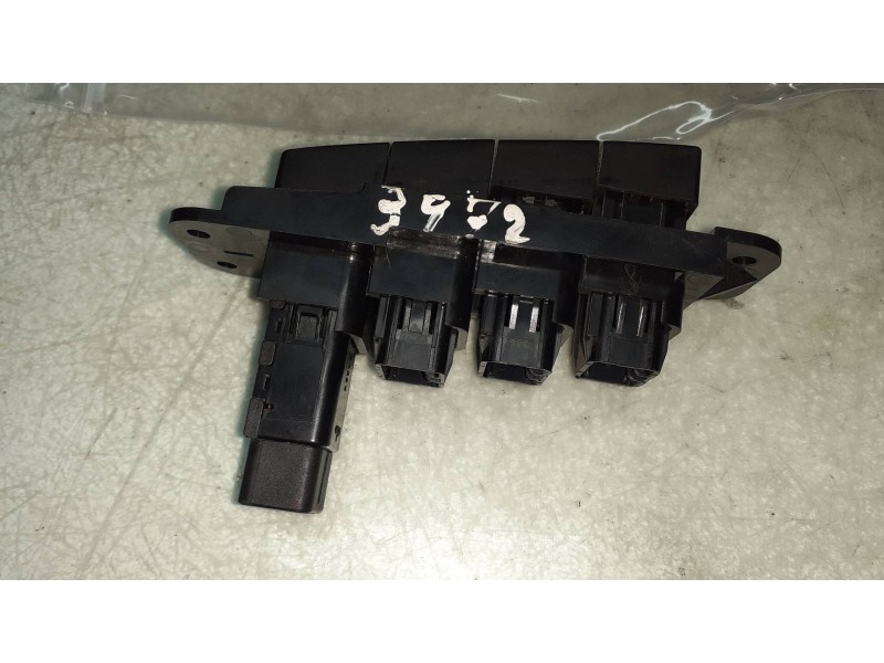 Recambio de interruptor para kia carnival ii 2.9 cdri ex referencia OEM IAM 3001658  620W07