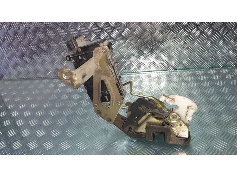 Recambio de cerradura puerta trasera derecha para hyundai accent (lc) gl 4p referencia OEM IAM   