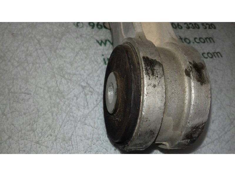 Recambio de brazo suspension superior delantero derecho para audi q7 (4l) 3.0 tdi referencia OEM IAM 7L0407047B  