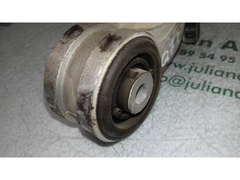 Recambio de brazo suspension superior delantero derecho para audi q7 (4l) 3.0 tdi referencia OEM IAM 7L0407047B  