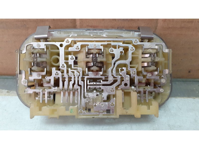 Recambio de luz interior para citroen c4 picasso exclusive referencia OEM IAM 96522  