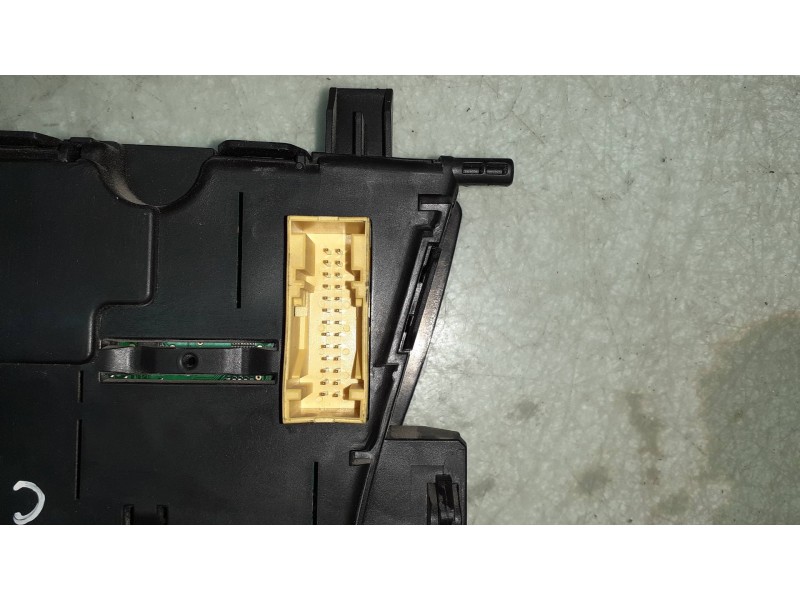 Recambio de cuadro instrumentos para citroen c4 picasso exclusive referencia OEM IAM P9666217280  281129745