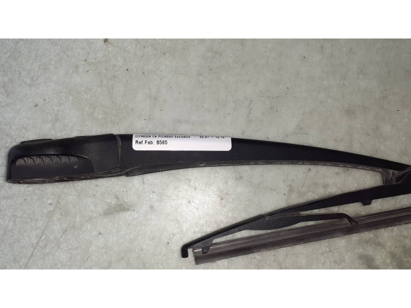 Recambio de brazo limpia trasero para citroen c4 picasso exclusive referencia OEM IAM B585  