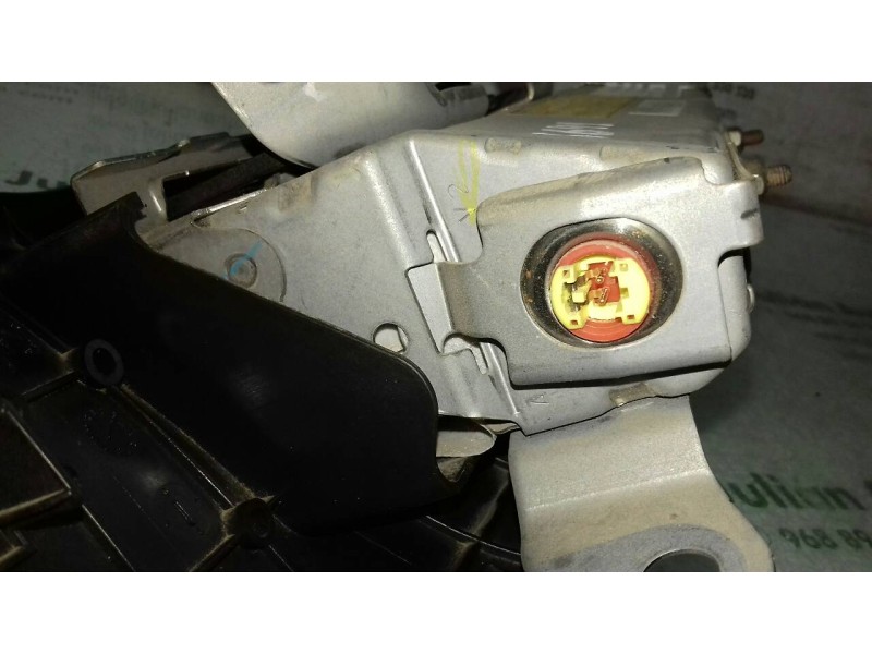 Recambio de airbag delantero izquierdo para toyota auris hybrid active referencia OEM IAM 2J0M75811M34  AIRBAG DE RODILLA