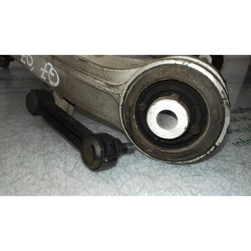 Recambio de brazo suspension superior delantero izquierdo para audi q7 (4l) 3.0 tdi referencia OEM IAM 7L0407047B  