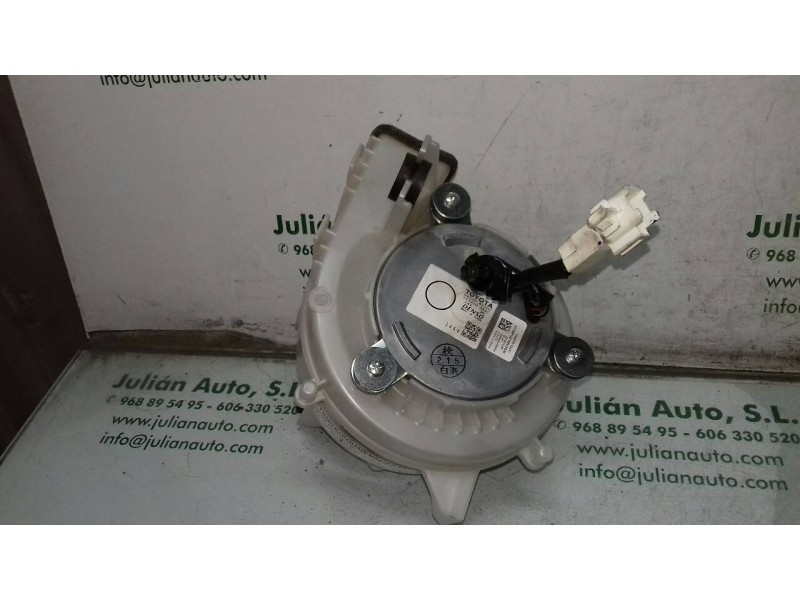 Recambio de motor calefaccion para toyota auris hybrid active referencia OEM IAM G923047070 1173003891 DENSO
