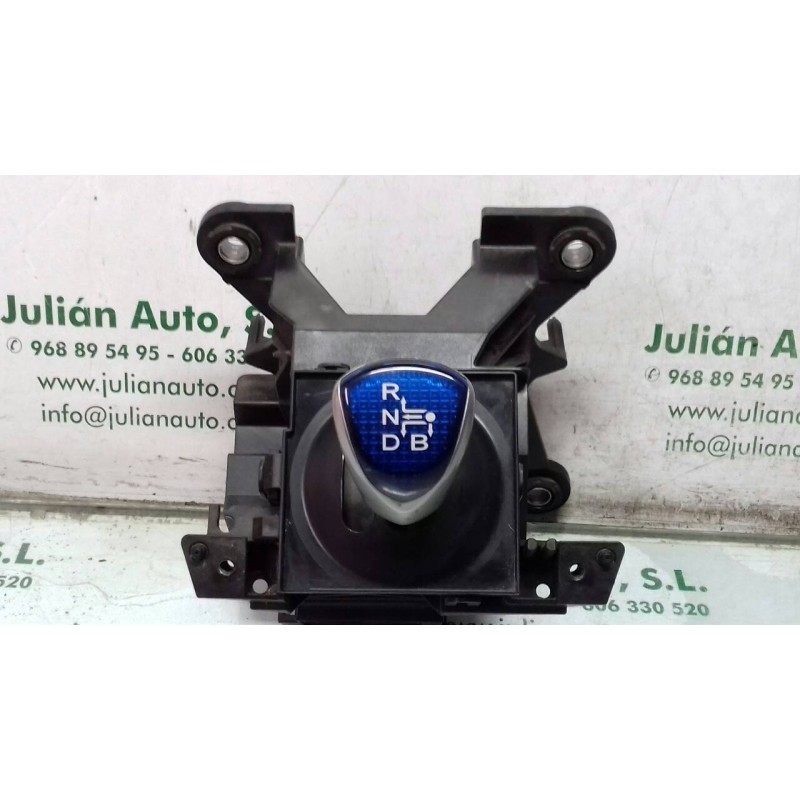 Recambio de palanca cambio para toyota auris hybrid active referencia OEM IAM PA66GF33  