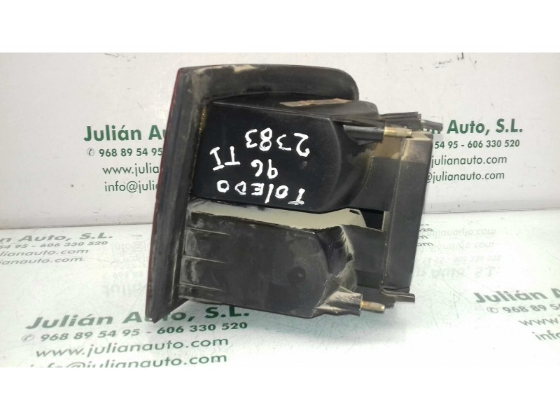 Recambio de piloto trasero izquierdo para seat toledo (1l) se referencia OEM IAM 1L0945095  EXT-ALETA