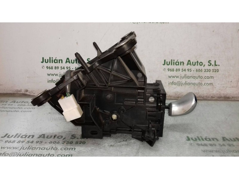 Recambio de palanca cambio para toyota auris hybrid active referencia OEM IAM PA66GF33  