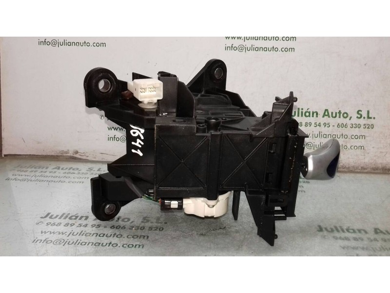 Recambio de palanca cambio para toyota auris hybrid active referencia OEM IAM PA66GF33  