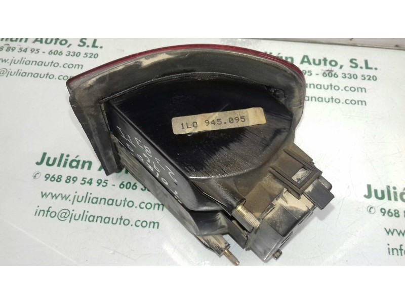 Recambio de piloto trasero izquierdo para seat toledo (1l) se referencia OEM IAM 1L0945095  EXT-ALETA