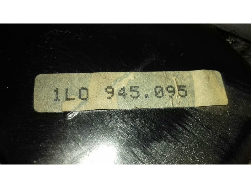 Recambio de piloto trasero izquierdo para seat toledo (1l) se referencia OEM IAM 1L0945095  EXT-ALETA