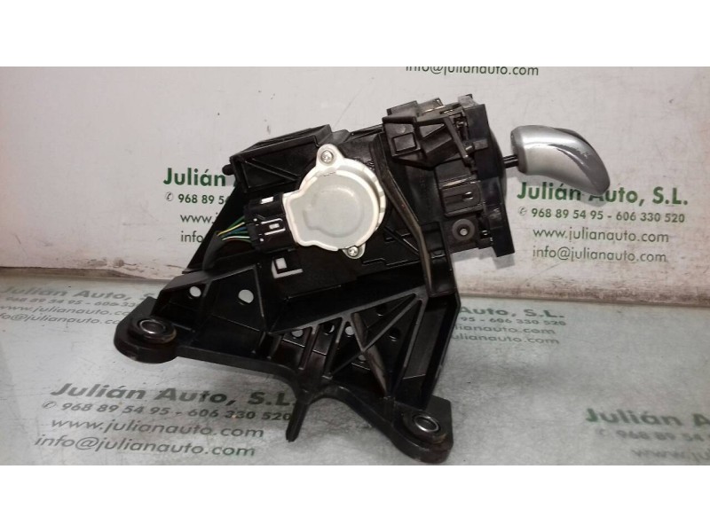 Recambio de palanca cambio para toyota auris hybrid active referencia OEM IAM PA66GF33  