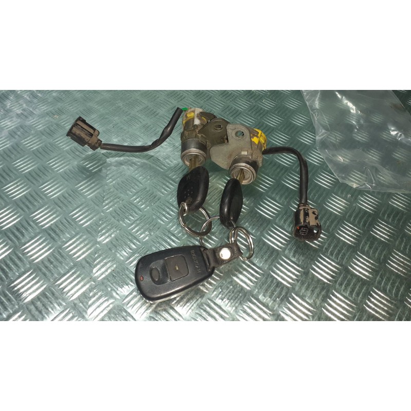 Recambio de juego bombines para hyundai accent (lc) gl 4p referencia OEM IAM   DOS DELANTERAS