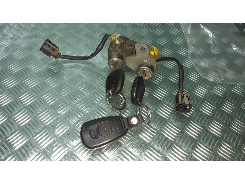 Recambio de juego bombines para hyundai accent (lc) gl 4p referencia OEM IAM   DOS DELANTERAS