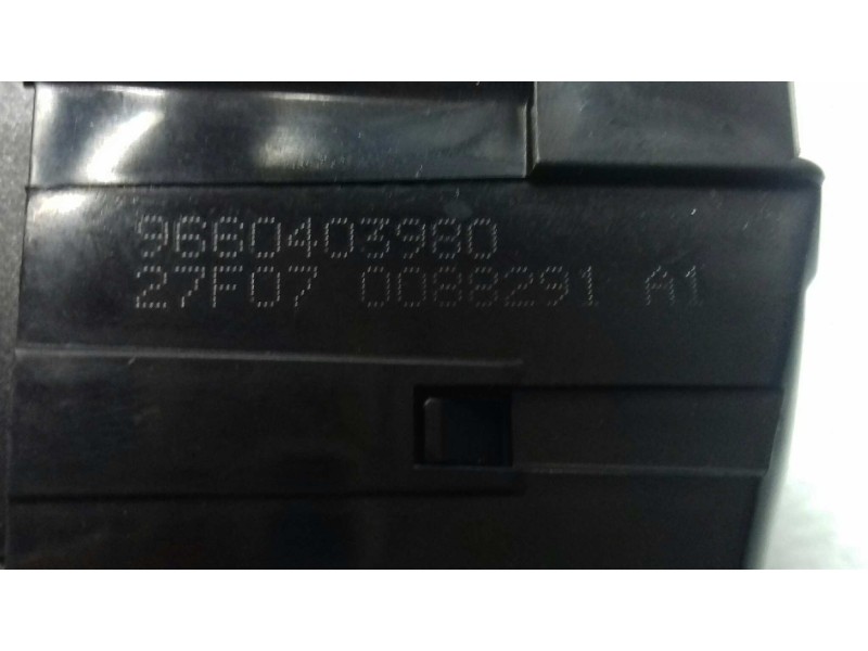 Recambio de cerradura maletero / porton para peugeot 207 premium referencia OEM IAM 9660403980 27F070088291 3 PINES