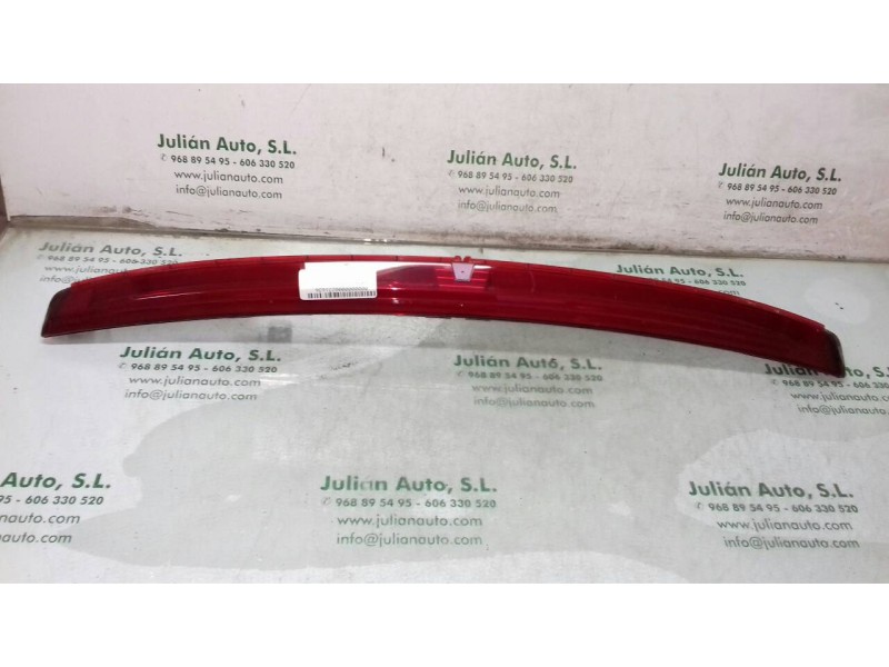 Recambio de luz central de freno para citroen c4 picasso exclusive referencia OEM IAM 9688349680  CONEXION 2 PINES