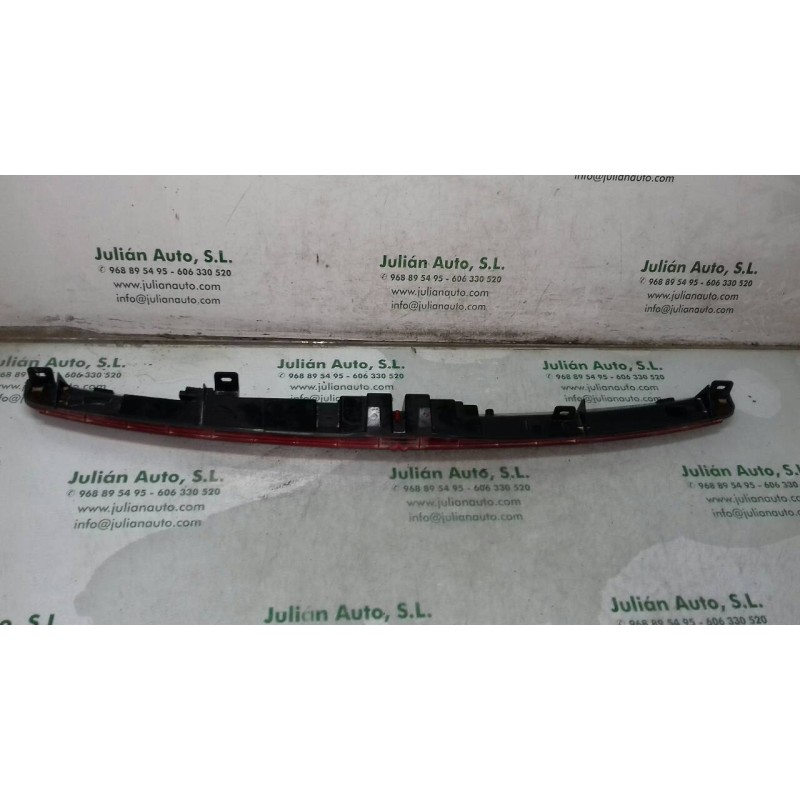 Recambio de luz central de freno para citroen c4 picasso exclusive referencia OEM IAM 9688349680  CONEXION 2 PINES