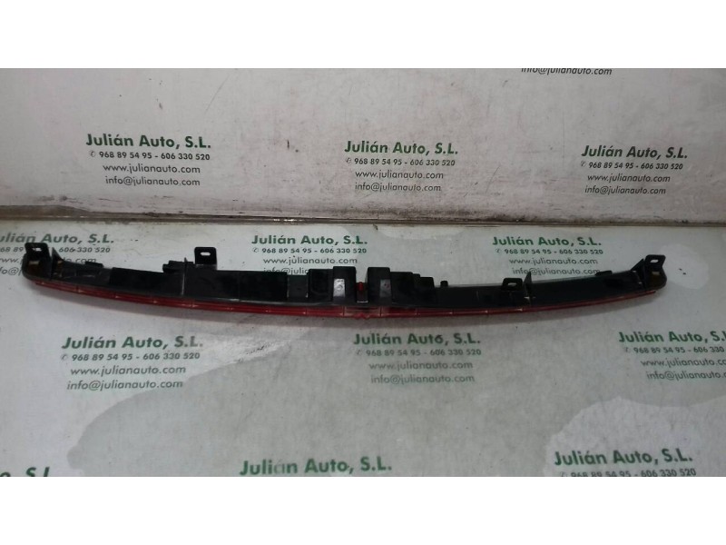 Recambio de luz central de freno para citroen c4 picasso exclusive referencia OEM IAM 9688349680  CONEXION 2 PINES