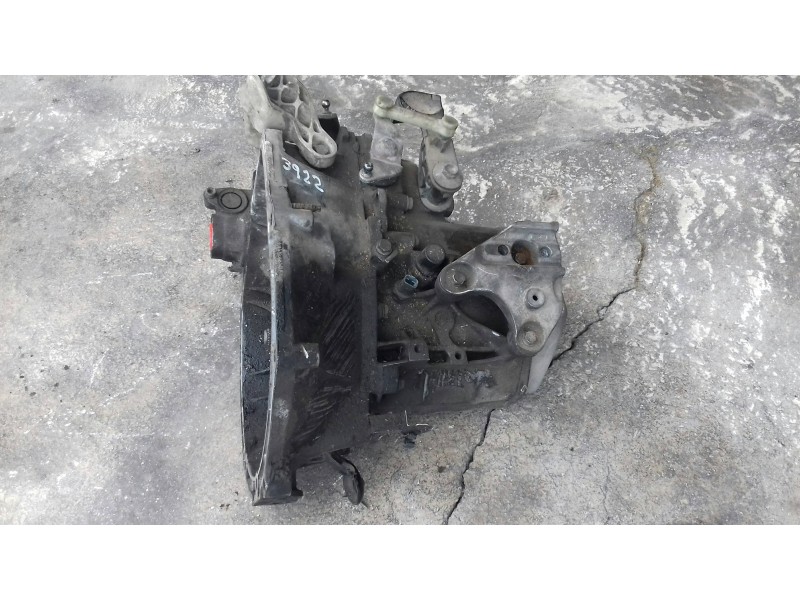 Recambio de caja cambios para peugeot 207 sw confort referencia OEM IAM 20CQ74  5 VELOCIDADES