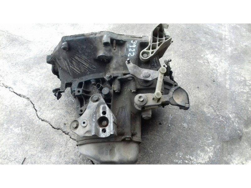 Recambio de caja cambios para peugeot 207 sw confort referencia OEM IAM 20CQ74  5 VELOCIDADES