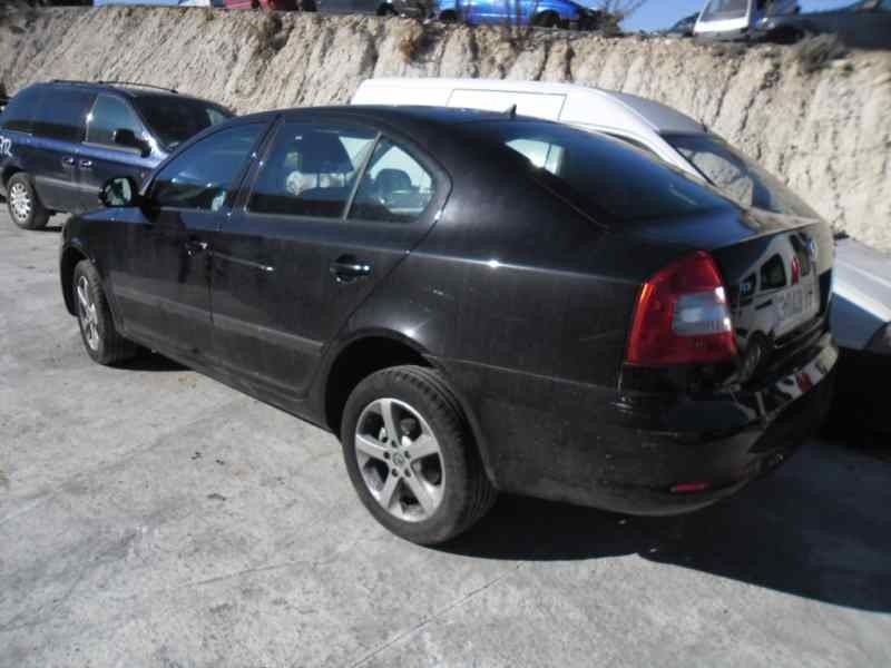 skoda octavia berlina (1z3) del año 2013