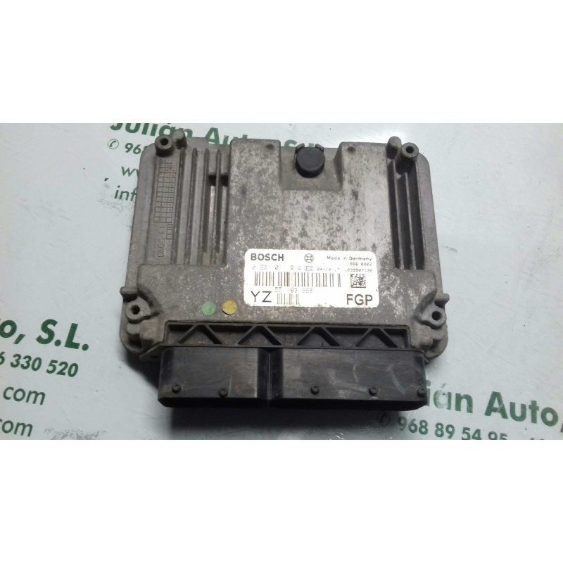 Recambio de centralita motor uce para opel vectra c berlina essentia referencia OEM IAM 0281011914 55193968 BOSCH