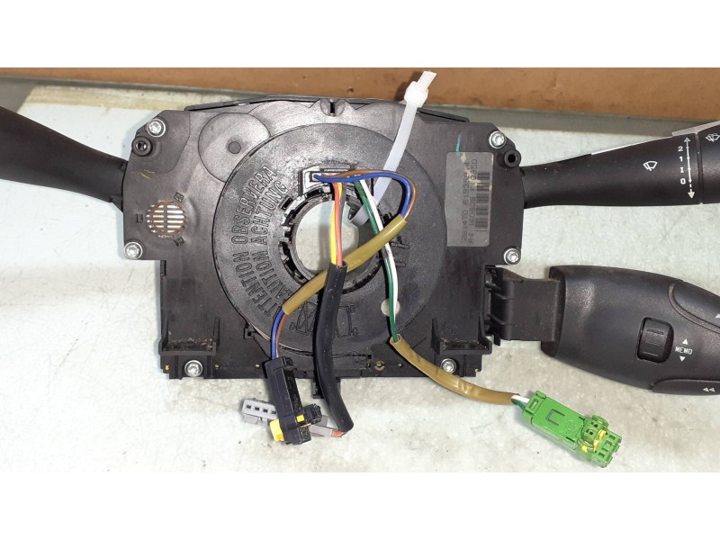 Recambio de mando luces para peugeot 207 sport referencia OEM IAM 96630724XT VALEO COM2005