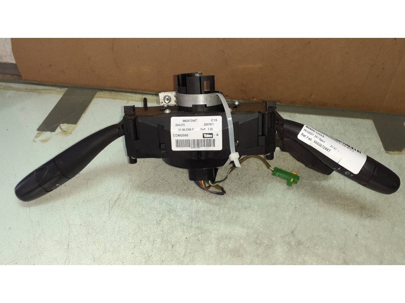 Recambio de mando luces para peugeot 207 sport referencia OEM IAM 96630724XT VALEO COM2005