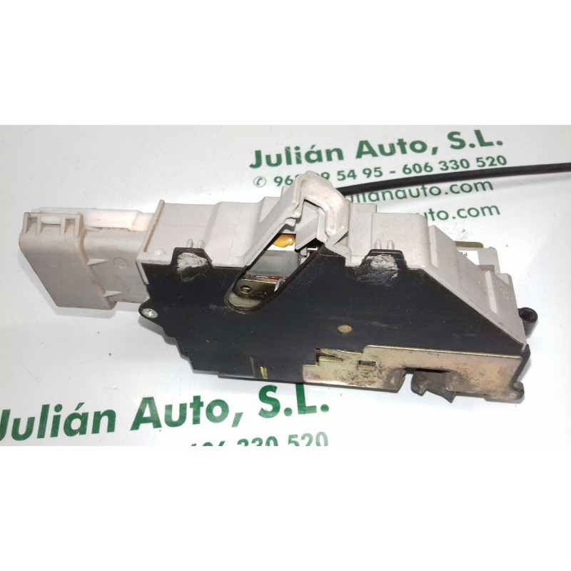 Recambio de cerradura puerta delantera derecha para peugeot 407 st confort pack referencia OEM IAM  GRIS 6 PINES