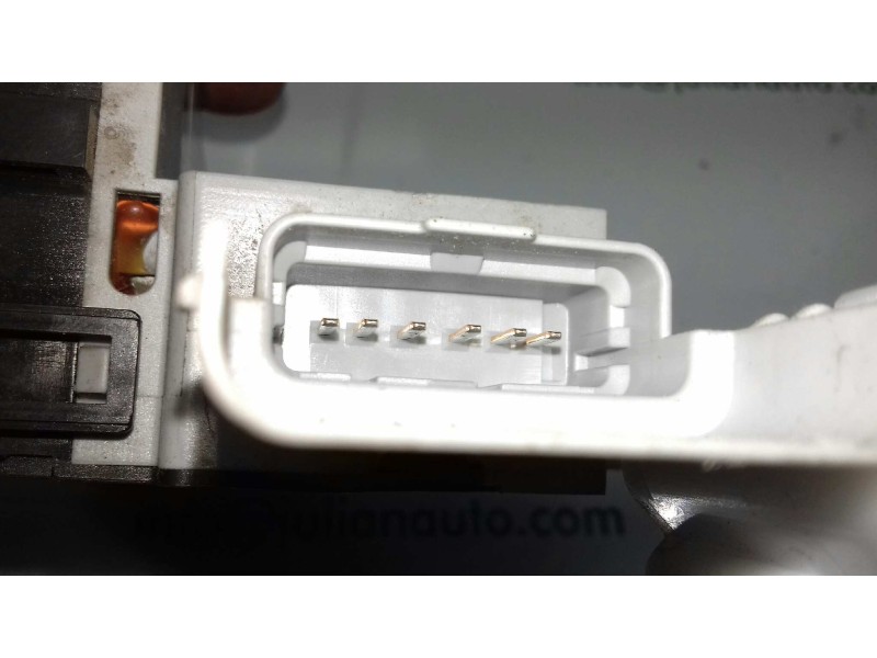 Recambio de cerradura puerta delantera derecha para peugeot 407 st confort pack referencia OEM IAM  GRIS 6 PINES