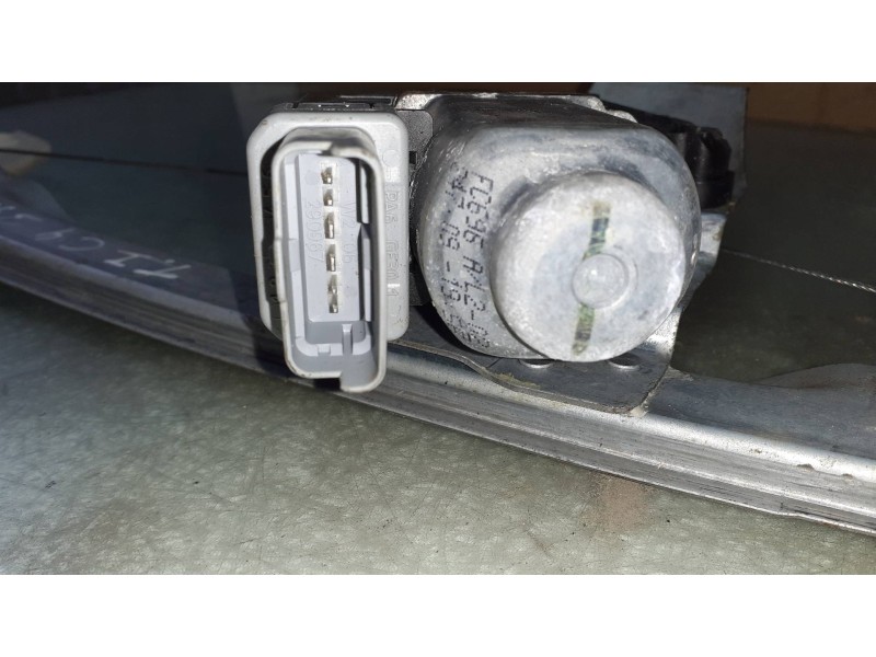 Recambio de elevalunas trasero izquierdo para citroen c4 picasso exclusive referencia OEM IAM 9682632180 135090222 ELECTRICO
