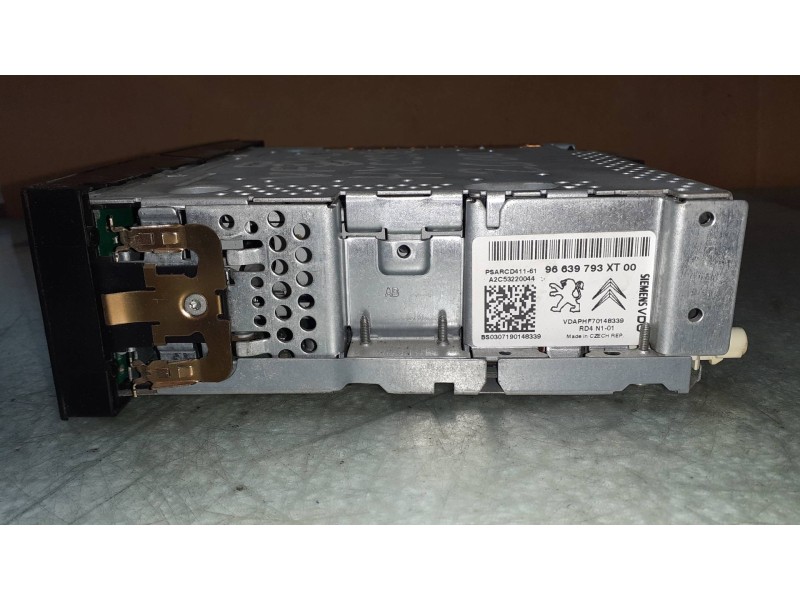Recambio de sistema audio / radio cd para peugeot 207 sport referencia OEM IAM 96639793XT  SIEMENS