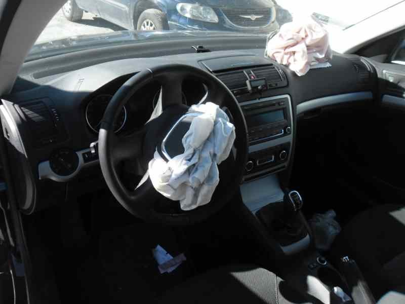 skoda octavia berlina (1z3) del año 2013