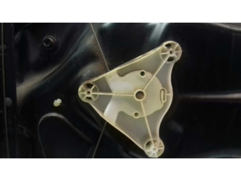 Recambio de elevalunas trasero derecho para volkswagen passat berlina (3c2) advance referencia OEM IAM 980862107 0647119277 ELEC