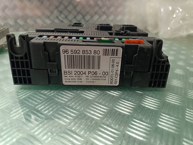 Recambio de centralita motor uce para peugeot 207 sport referencia OEM IAM 0281012465 9653958980 KIT - BOSCH