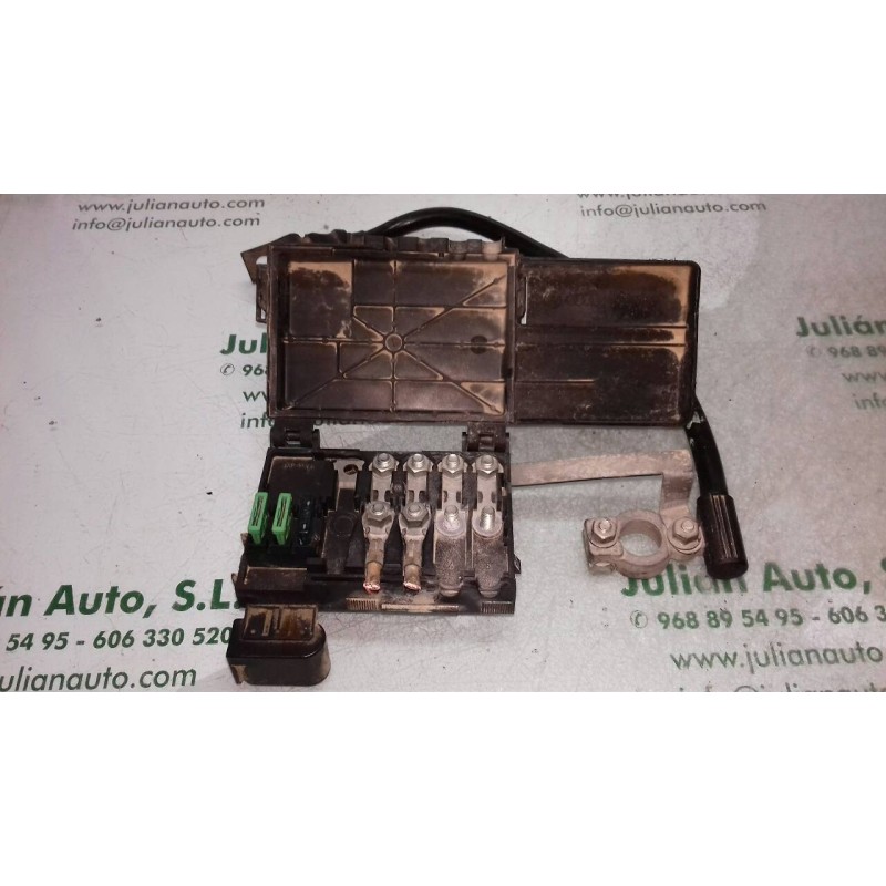 Recambio de caja reles / fusibles para skoda octavia berlina (1z3) edition 100 referencia OEM IAM 1J0937550 TRW MRO BORNE BATERI